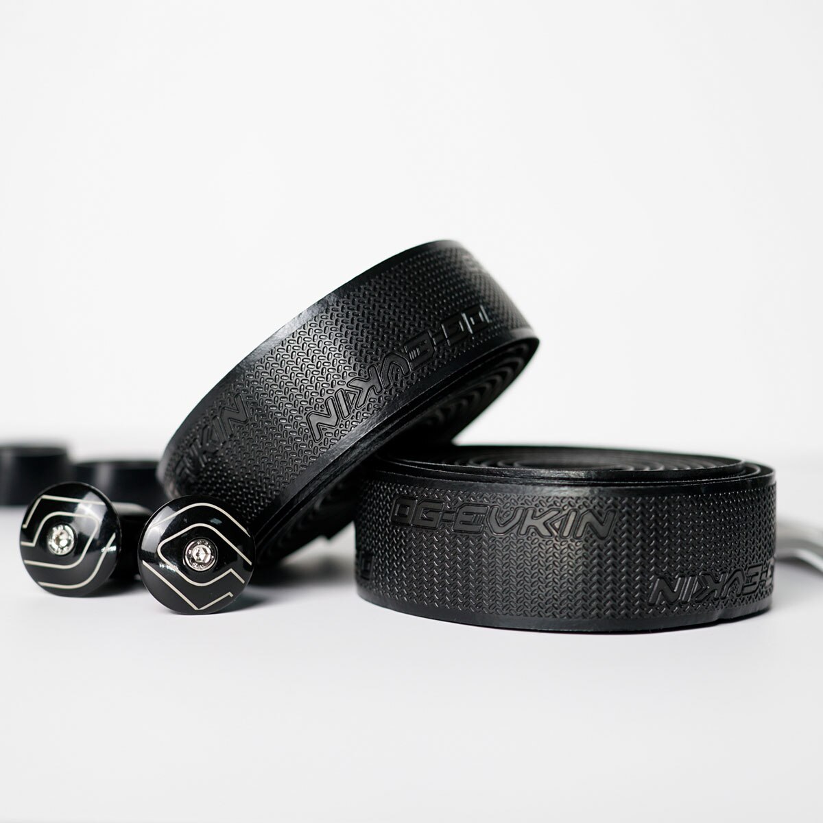 Trekking Pole Carbon - เทปพันแฮนด์จักรยานเสือหมอบ OG-EVKIN ทำจากโพลียูรีเทนป้องกันการสั่นสะเทือนอุปกรณ์จักรยานพร้อมปลั๊ก2บาร์