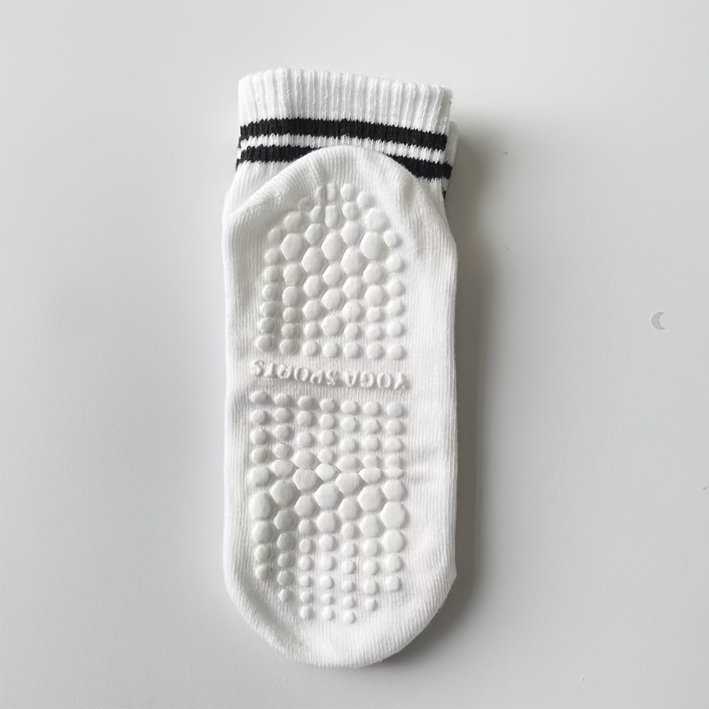 1/5 คู่ถุงเท้าโยคะซิลิโคนกันลื - Sports Socks บทวิจารณ์และราคา